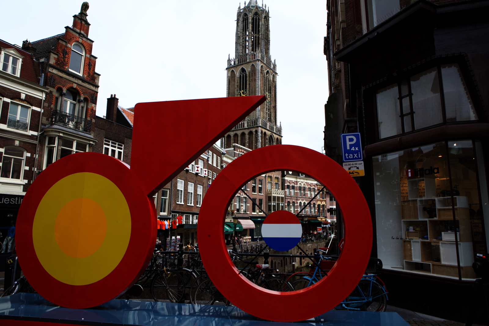 Café Willem Slok viert 10 jaar Grand Depart Utrecht