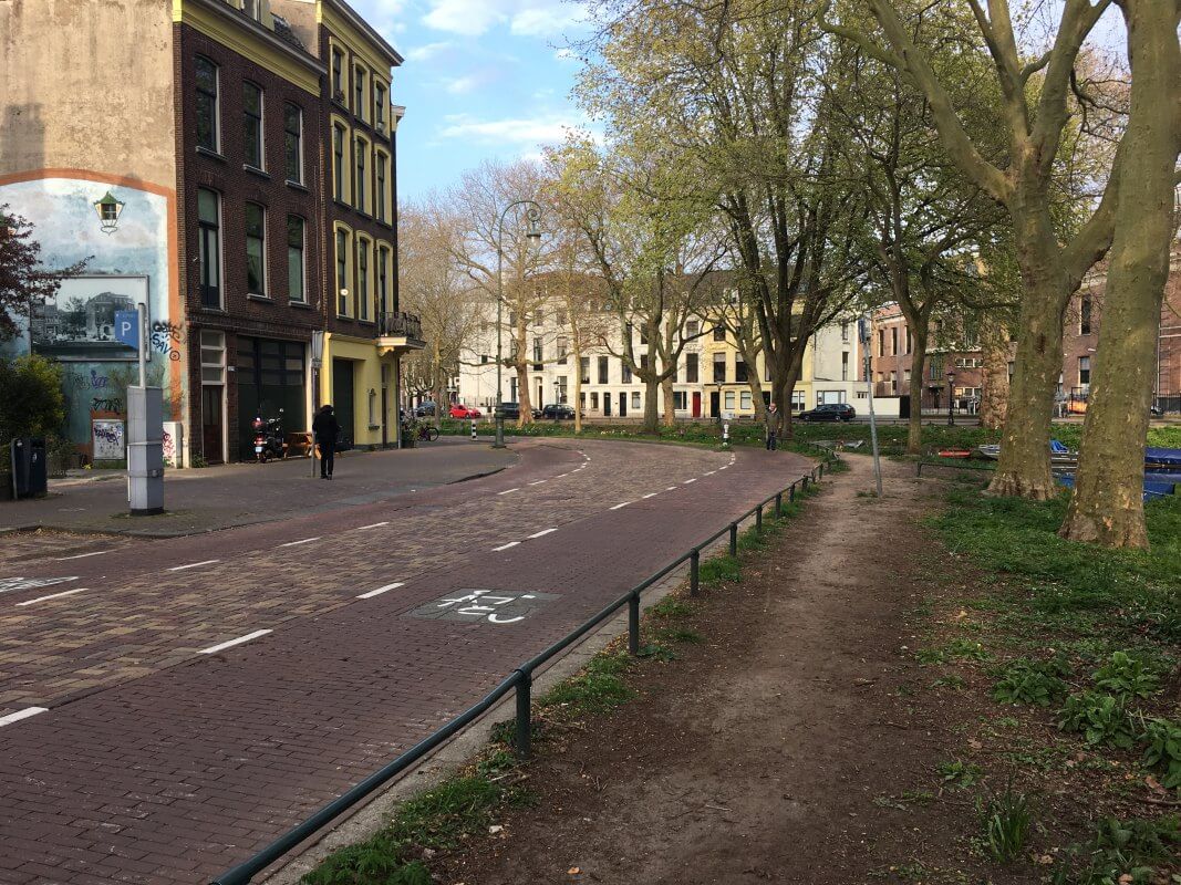 ‘Olifantenpaadje’ langs de Singel bij de Bellamystraat. Foto: Dik Binnendijk