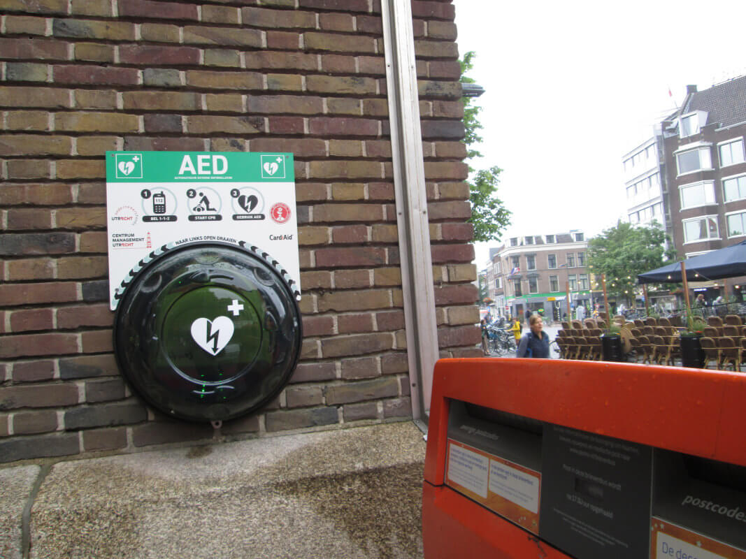 AED bij de Neude. Foto: Nieuws030