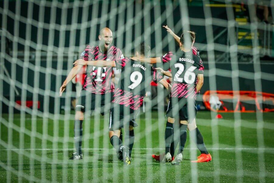 De FC is dolblij na weer een goal van Douvikas. Foto: website FC Utrecht