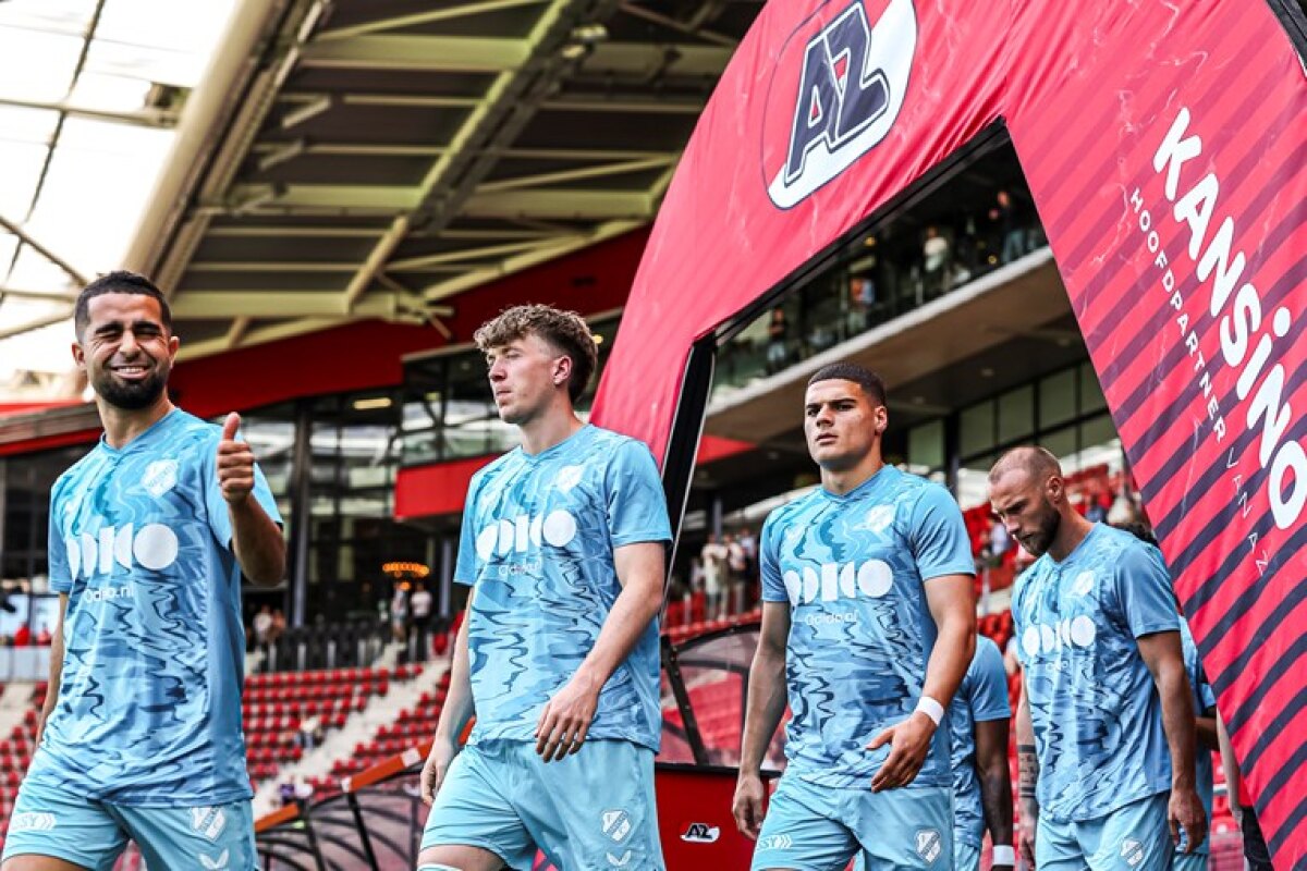 De Utrecht-spelers voorafgaand aan de wedstrijd in Alkmaar. Foto: website FC Utrecht