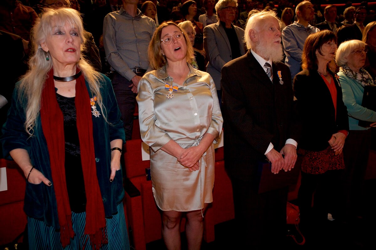 Mevrouw Van Dorst (links). Foto: Ton van den Berg