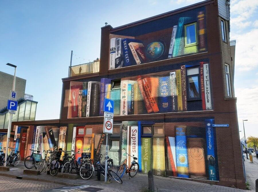 'Boekenkast' van Jan is de Man en Deef Feed (foto: Marja Baseler) - klik erop voor een vergroting