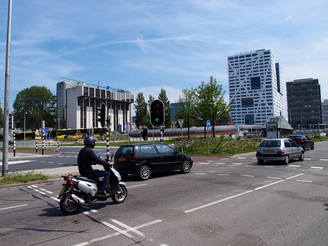 Het Westplein vormt nog een barrière tussen Utrecht-west en de binnenstad. Foto: Nieuws030