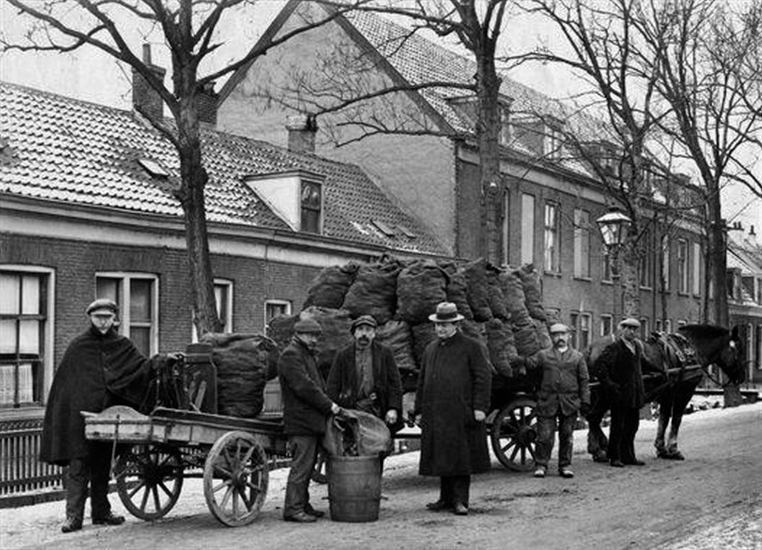 Aardappelhandelaar op de Blauwkapelseweg in 1926. Foto: HUA