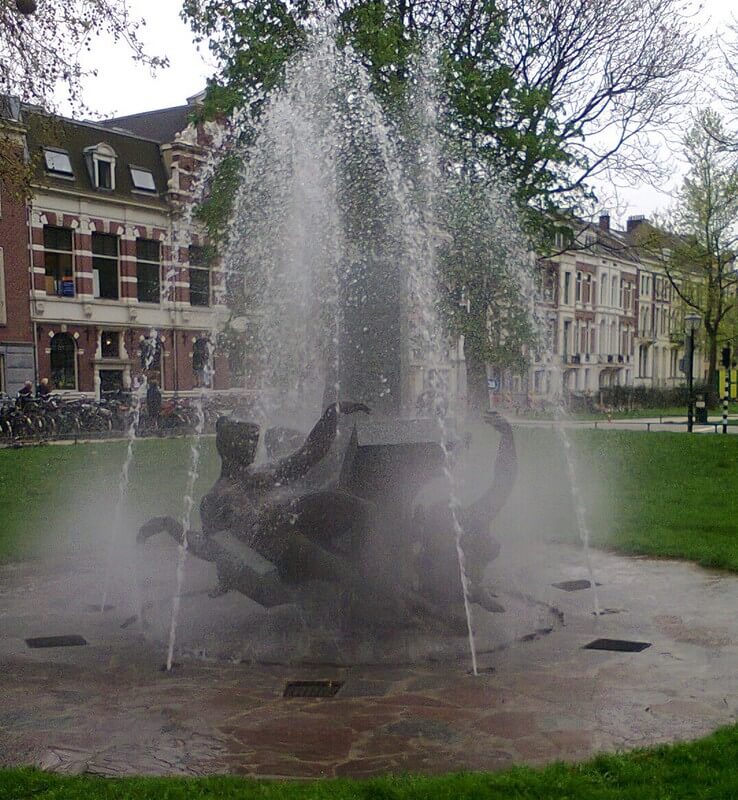 'Feest der muzen' van kunstenaar Joop Hekman (1921-2013). Foto: Vincent Oldenborg