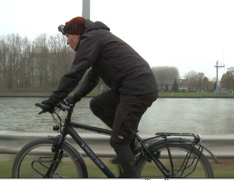 Tim Cruijssen op de fiets. Foto: V. Born