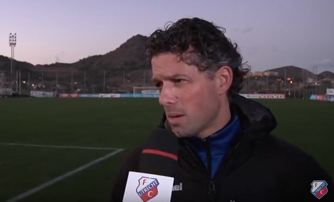 Coach Jean-Paul de Jong na de wedstrijd tegen Anderlecht. Still van het youtube-kanaal van FC Utrecht