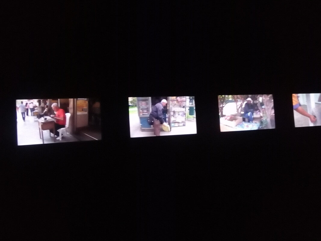 Straatverkopers via wereldtelevisie.