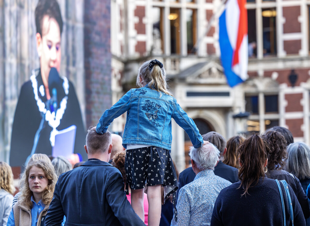 De Dodenherdenking op het Domplein. Foto: Angeliek de Jonge/comité 4 mei-herdenking Utrecht