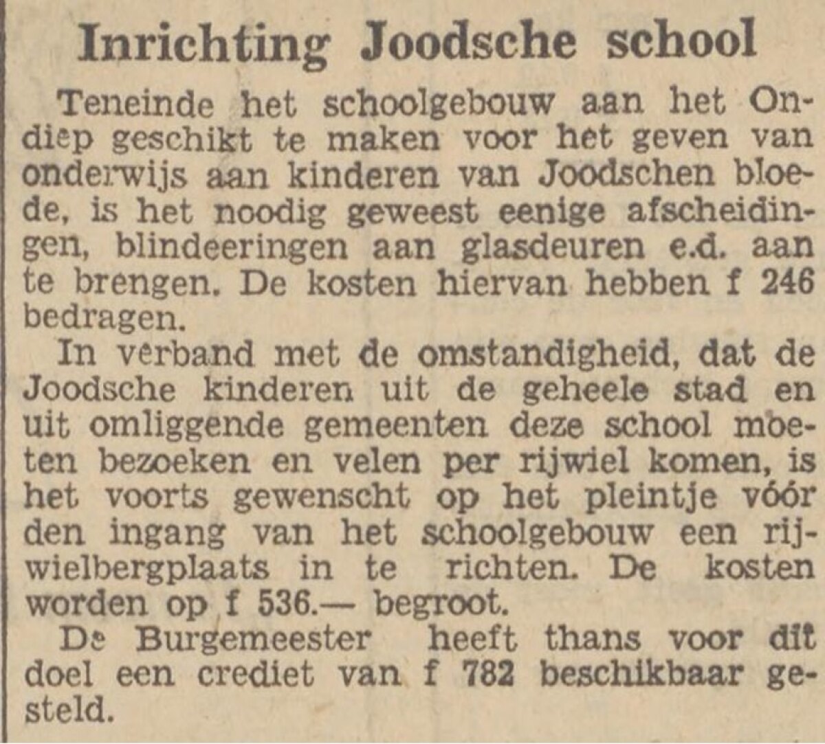 De joodse kinderen mogen geen contact hebben met de kinderen van de openbare school in hetzelfde gebouw (Utrechtsche Courant, 28 nov 1941)