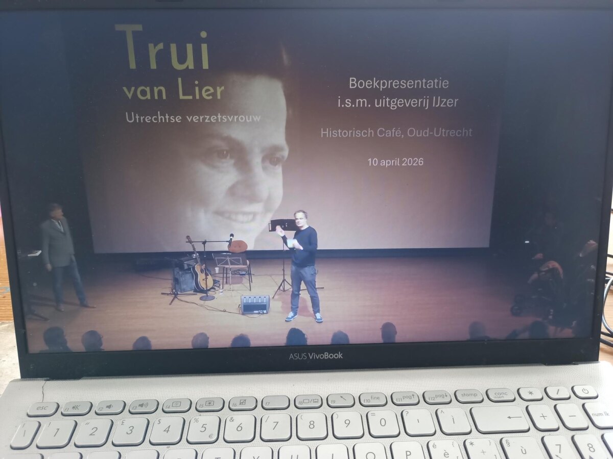 De livestream werd ook vanuit Italië bekeken (foto: J. Peeters)