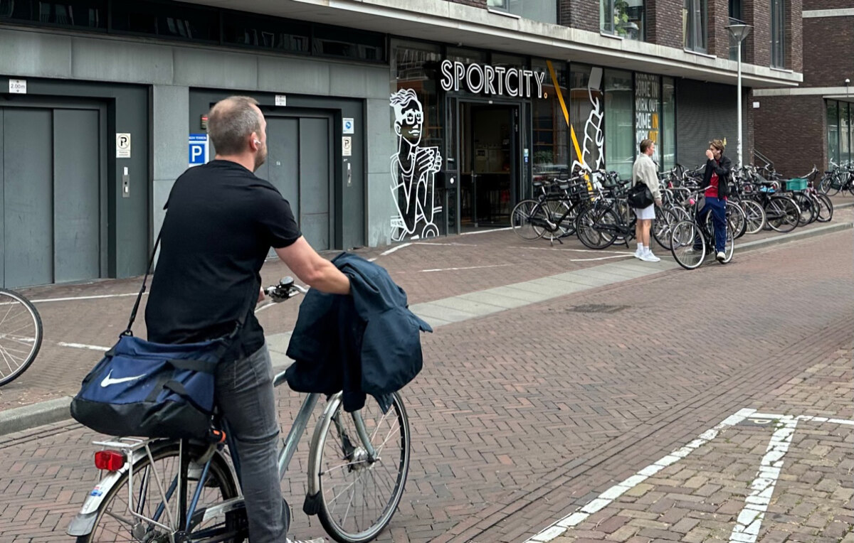 Ingang Sportcity en YorBody. Foto: DB