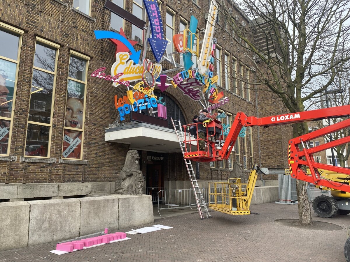 Nog niet alle delen zijn geplaatst.
