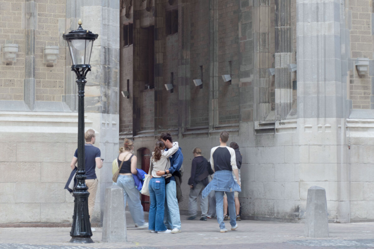 'Onder de Dom' van Inge Hoogendoorn