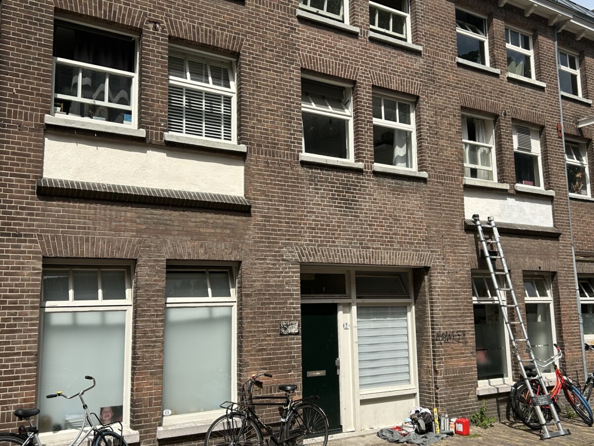 Vandaag is er een verflaag over 'Rembrandt Kunstateliers' gegaan. Foto: Jim Terlingen