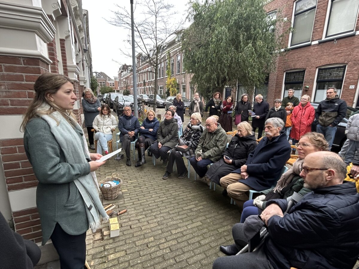 Wethouder Susanne Schilderman vanochtend tijdens haar toespraak (foto: JT)
