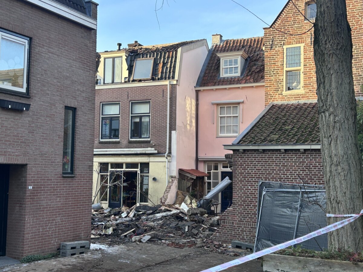 Achter de Visscherssteeg, gezien vanaf de Strosteeg (alle foto's: JT)