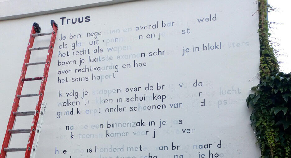 Detail van het gedicht in wording. Foto: JP