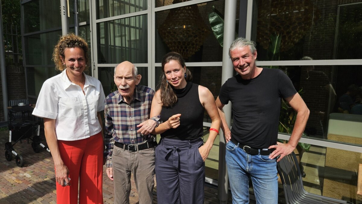 In augustus 2025 bracht Joris nog een bezoek aan het Catharijneconvent. Links directeur Josien Paulides en rechts van hem hoofd collectiebeheer Annabel Dijkema en conservator middeleeuwen René de Kam. Foto: Rolf Pieters
