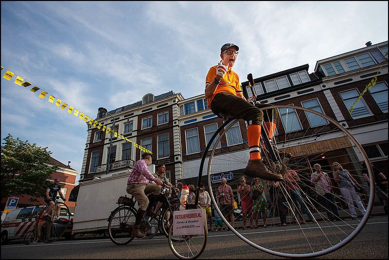 Utrecht op z'n carnavalesk met fietskaravaan