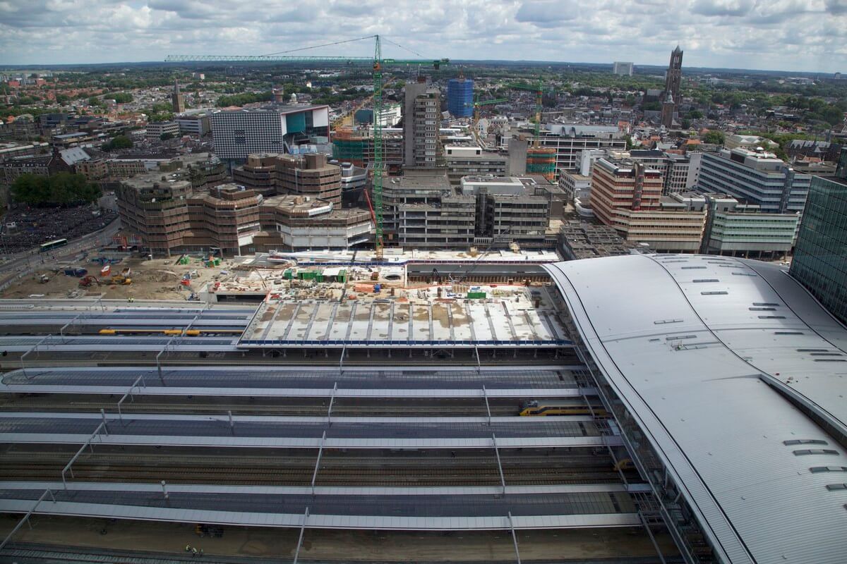 Stoppen er 50 of 100 treinen per uur op Utrecht Centraal? Foto: Ton van den Berg