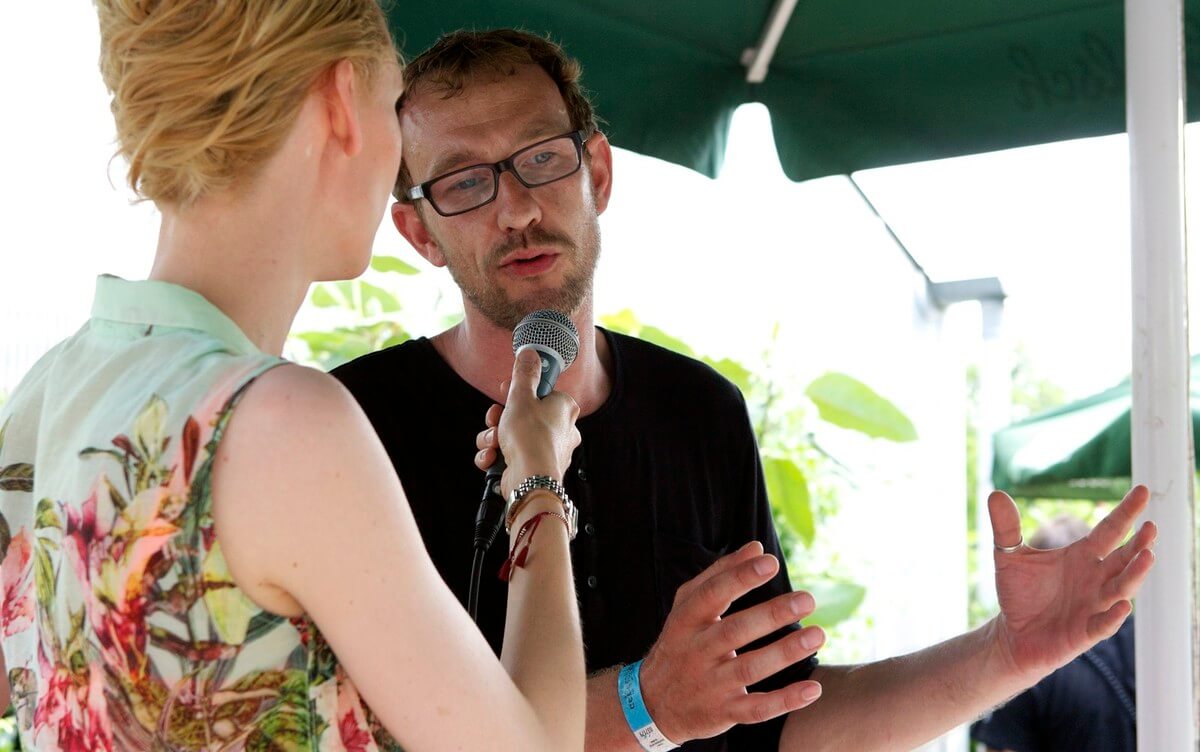 André Baars (in gesprek met Eva Brouwer (RTV-Utrecht)) tijdens deBeschaving in 2013. Foto's Ton van den Berg