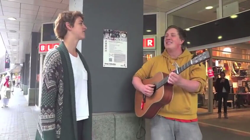 Straatmuzikanten in Utrecht. Foto: still uit Muziek in Utrecht