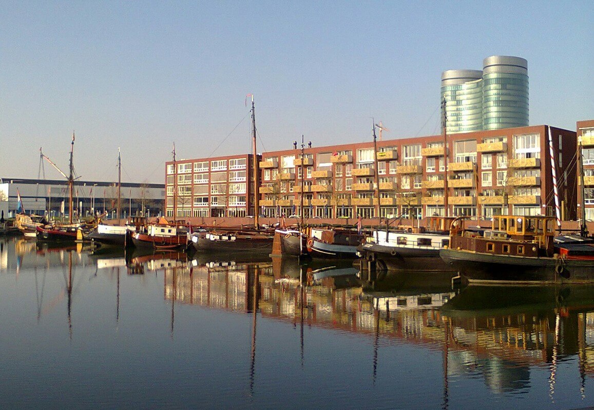 De veilinghaven ligt vol schepen. Foto: Vincent Oldenborg