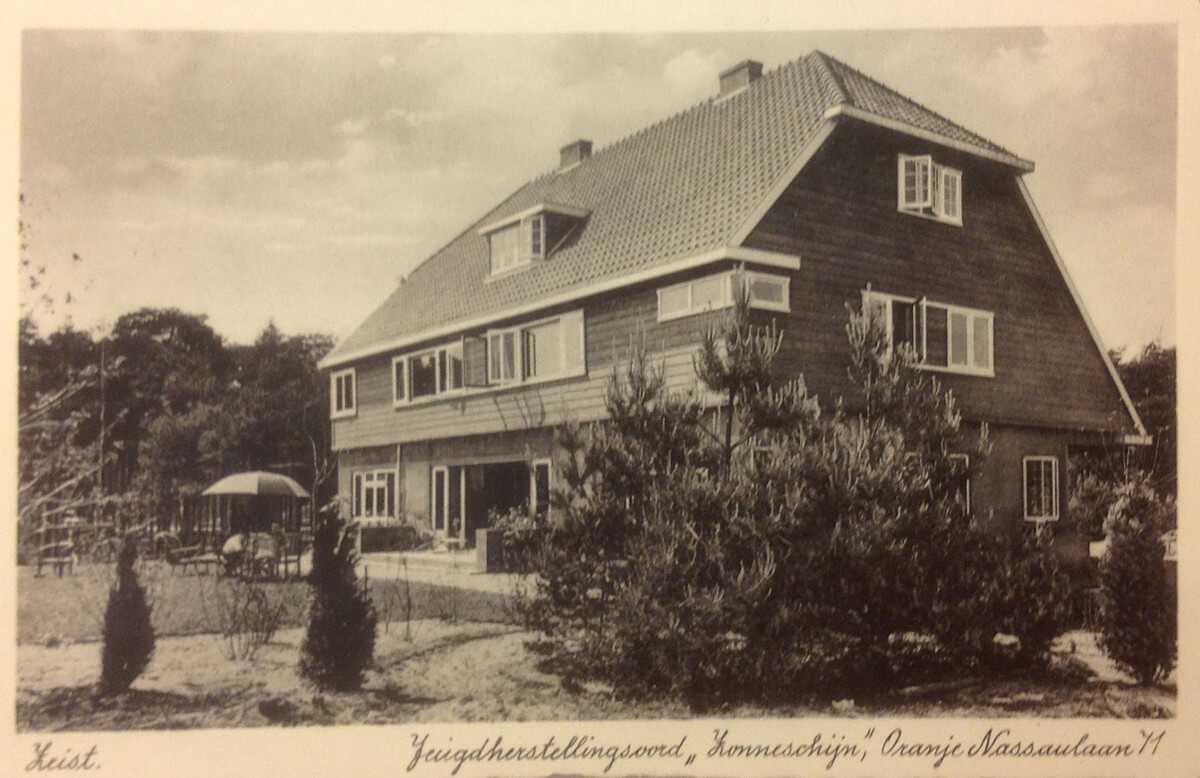 Het pand Zonneschijn op een oude ansichtkaart. Foto: collectie Terlingen