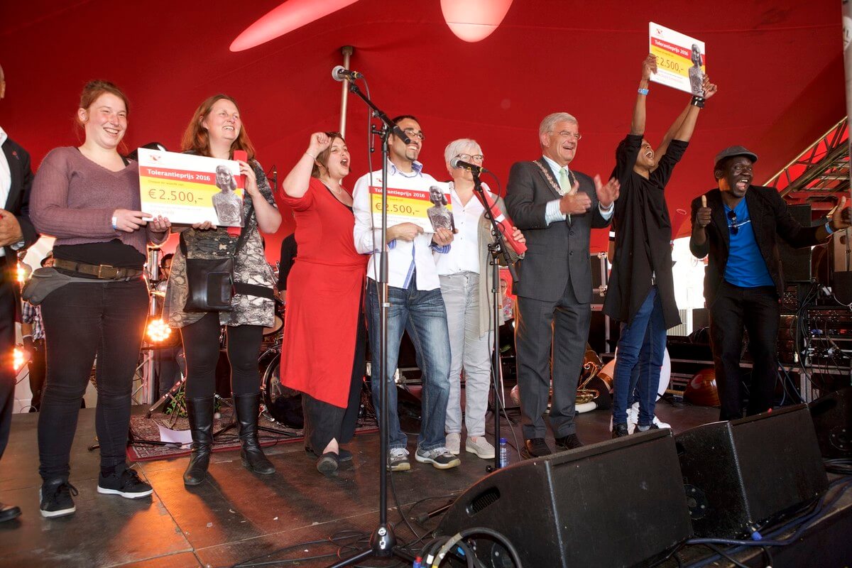 Drie organisaties delen de Tolerantieprijs. Foto: Ton van den Berg