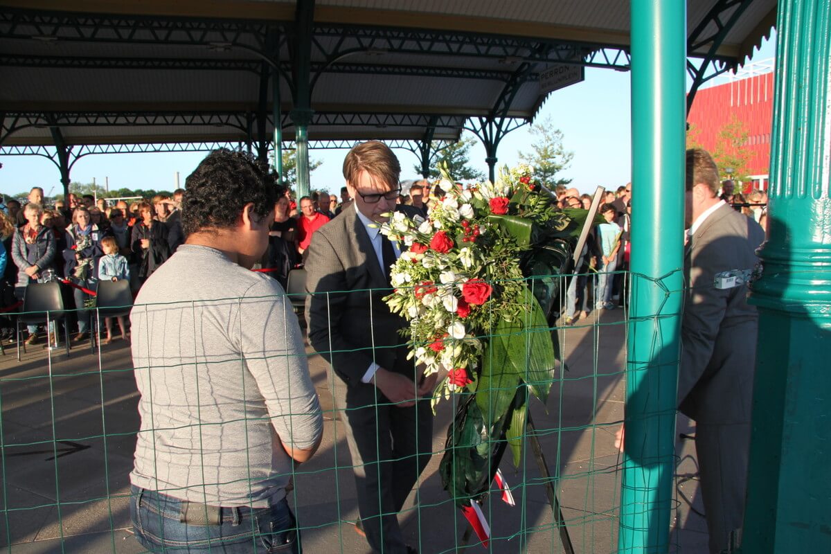 Dodenherdenking in Leidsche Rijn. Foto's Dries van Dijk