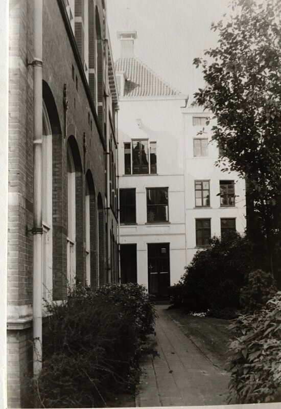 Achter- en voorhuis. Foto: Dik Binnendijk (1982)