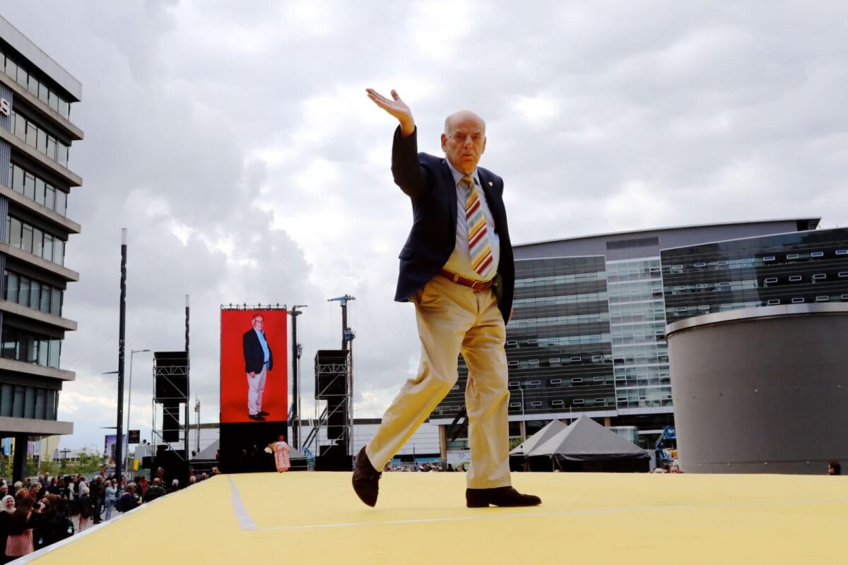 De Soeten liep in september 2018 op de catwalk op het Jaarbeursplein in kader What is the City but the People? Foto: Ton van den Berg