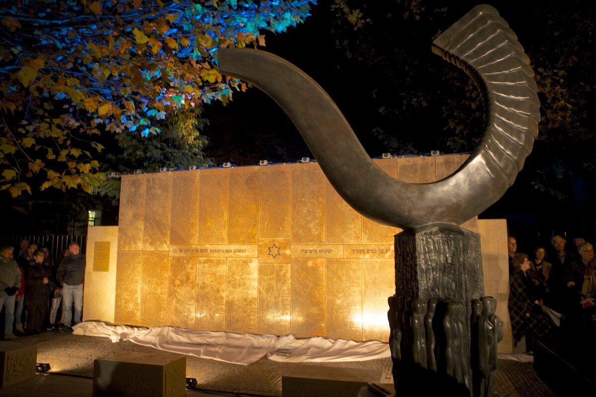 Het Joods Monument bij het Spoorwegmuseum. Foto: Ton van den Berg