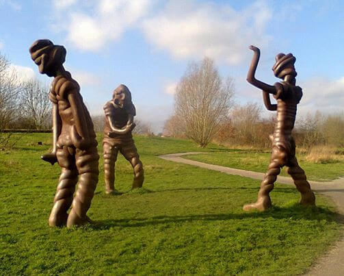 Drie Grote Figuren van Thomas Schutte in het Griftpark. Foto: V. Oldenborg