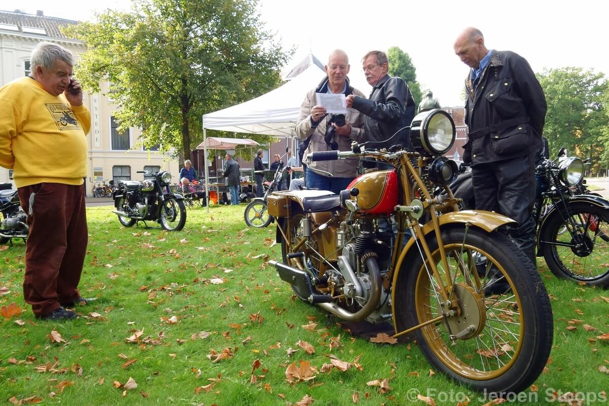 Motor-erfgoed op de Maliebaan. Foto: Jeroen Stoops