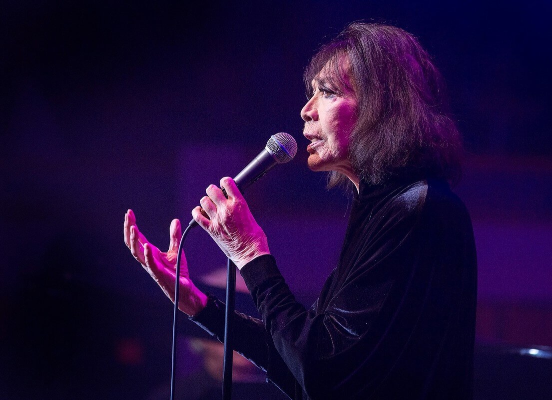 De 88-jarige Juliette Gréco, een van de hoogtepunten van 'de nacht'. Foto: Michael Kooren/NachtvandePoezie
