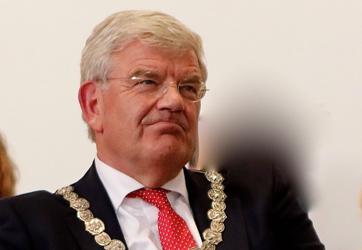 Van Zanen wil nog een tweede termijn als burgemeester. Foto: Ton van den Berg