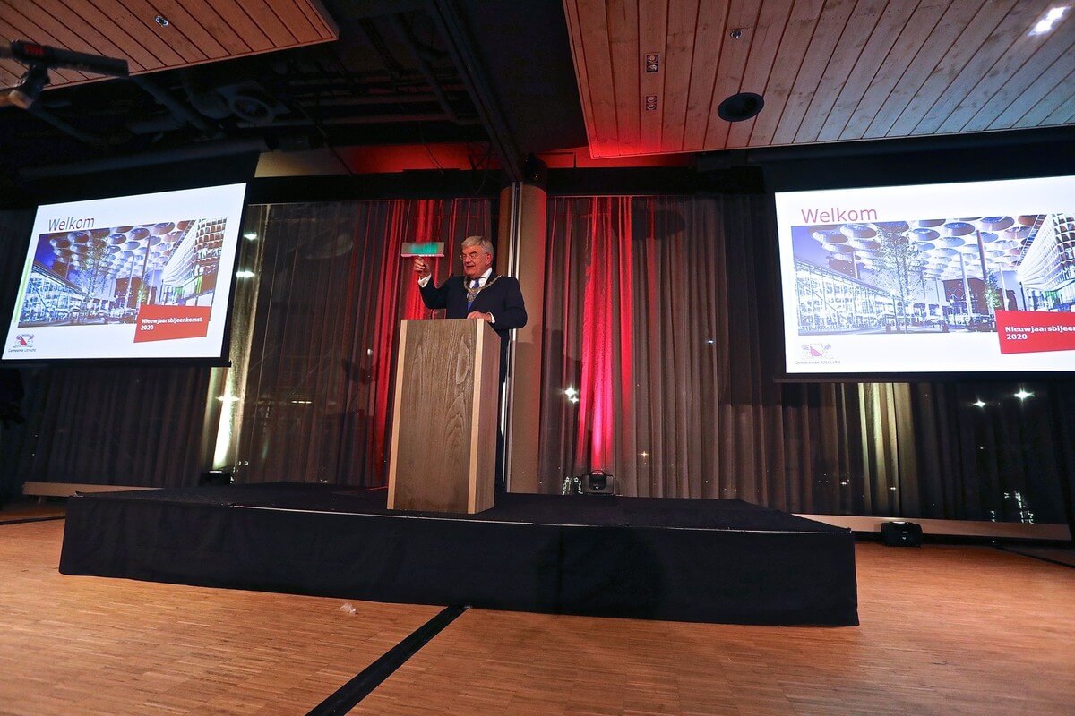 Burgemeester Van Zanen. Foto: Ton van den Berg