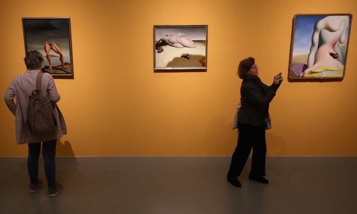 Schilderijen van Moesman in het Centraal Museum. Foto: Ton van den Berg