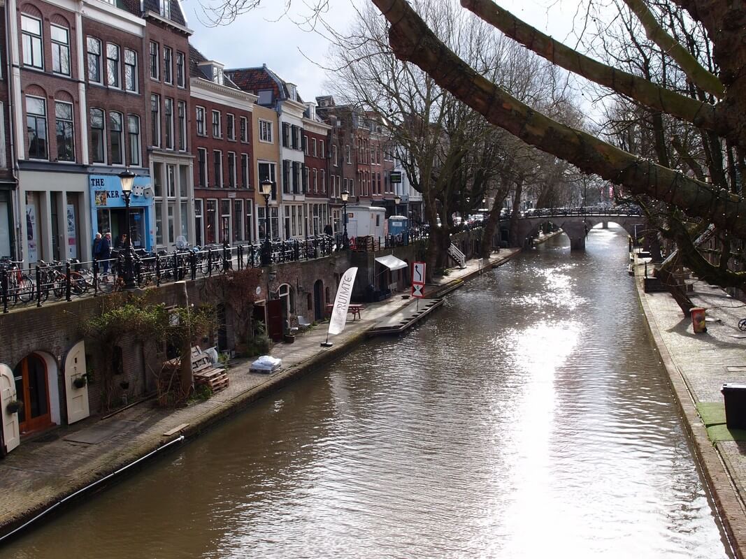 Sfeer maakt Utrecht aantrekkelijk, zoals aan de Oudegracht. Foto: Louis Engelman