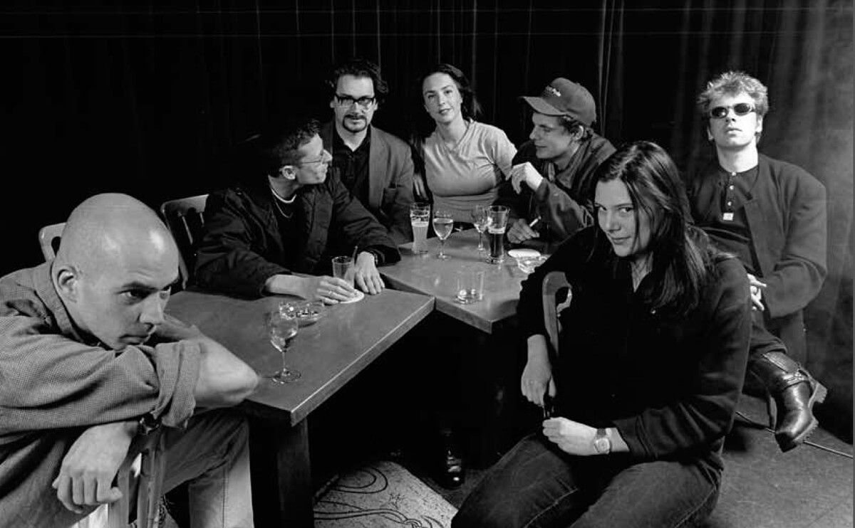 Enkele leden van de 'Utrecht Maffia': Tommy Wieringa, Arjan Witte, Jack Nouws, Daniëlle Serdijn, Jerry Goossens, Hagar Peeters en Ingmar Heytze. Foto: collectie Ingmar Heytze