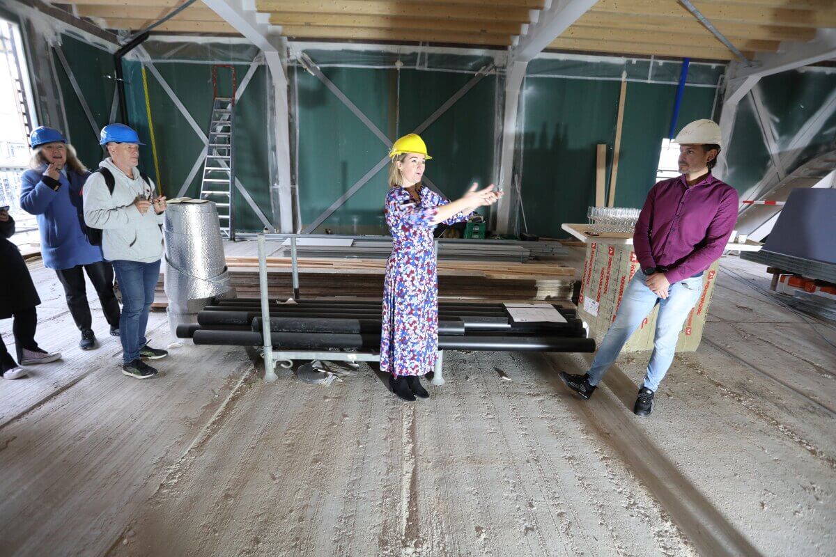 Merel Vens (commercieel manager Centraal Museum) in het toekomstige nijntjerestaurant. 