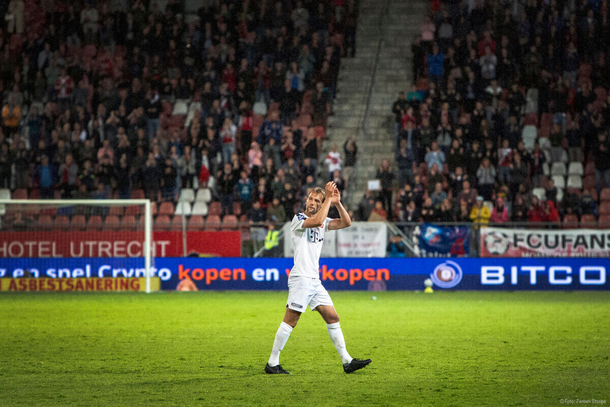 Publiekswissel voor aanvoerder Janssen.