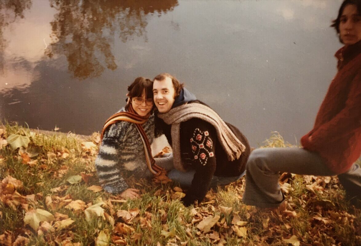 Karin, Dik en Peter langs de Singel (november 1977). Foto: archief