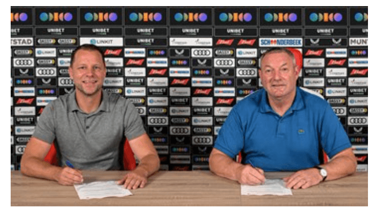  Technisch-directeur Jordy Zuidam en trainer Ron Jans. Foto: website FC Utrecht