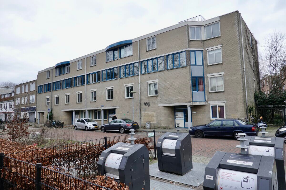 Het WEZWA-complex, Draaiweg 71-77. Foto: Dik Binnendijk