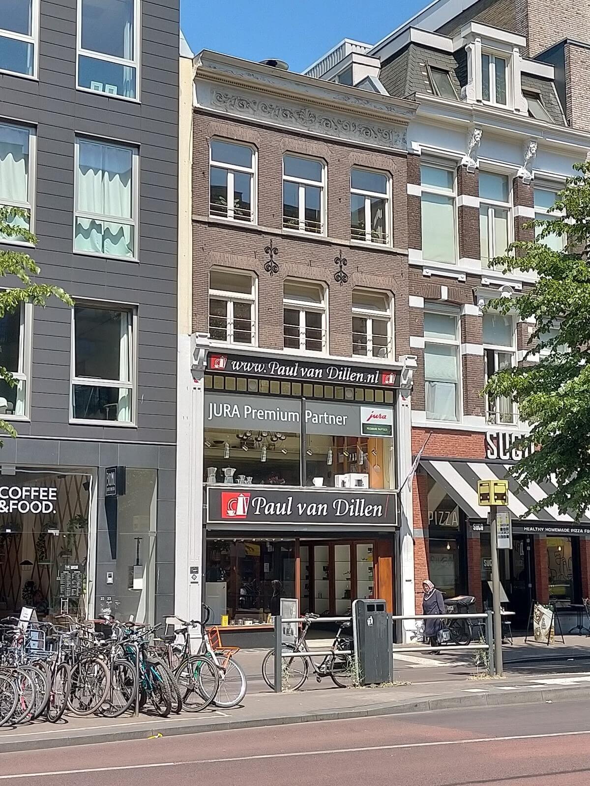 De winkel van Paul van Dillen is tegenwoordig gespecialiseerd in koffiemachines. Foto: Vincent Dirksen