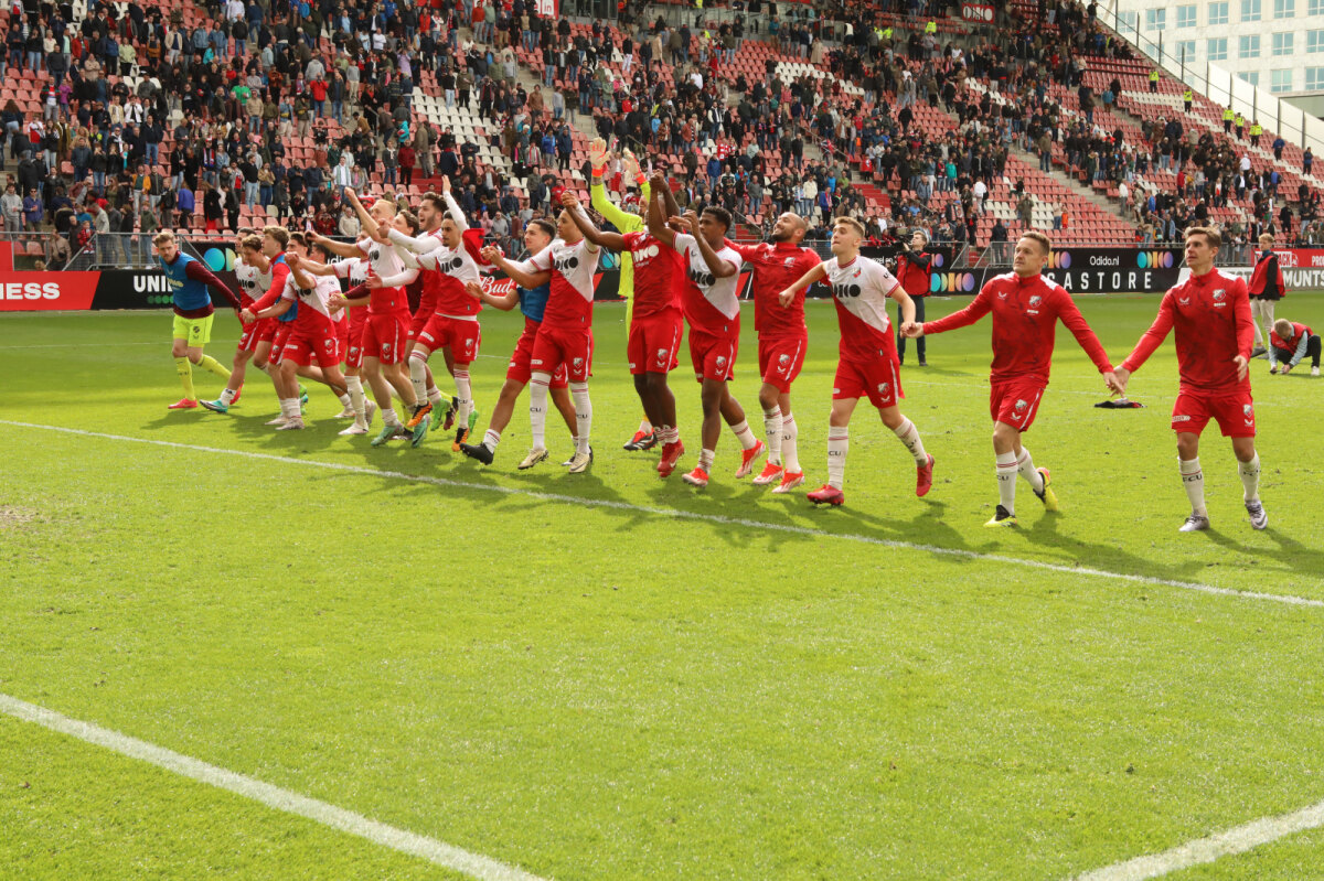 FC Utrecht viert feest